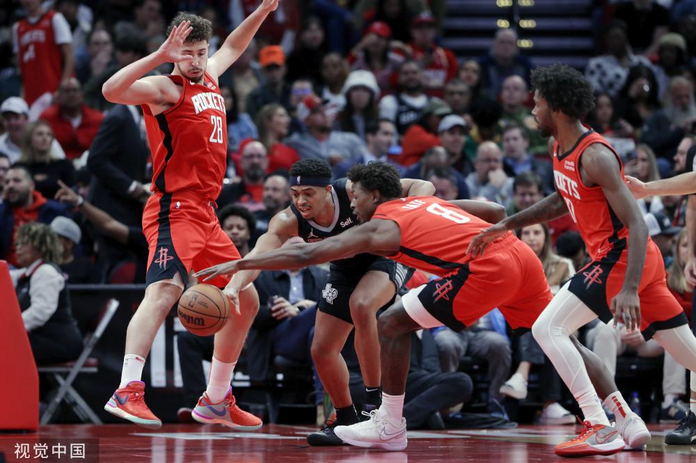 人后的一个 人后的一个