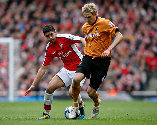 教授是否是 教授是否是